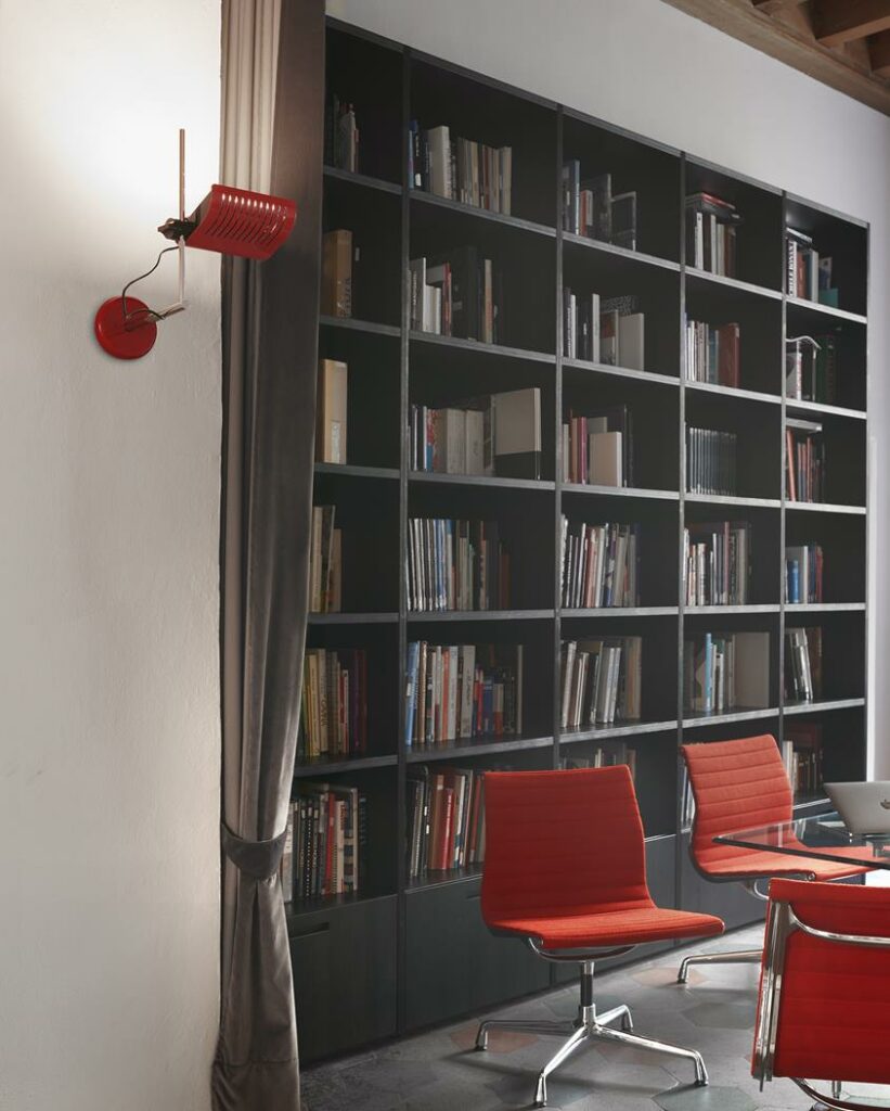 OLuce, articolo su the hub, colombo, rosso