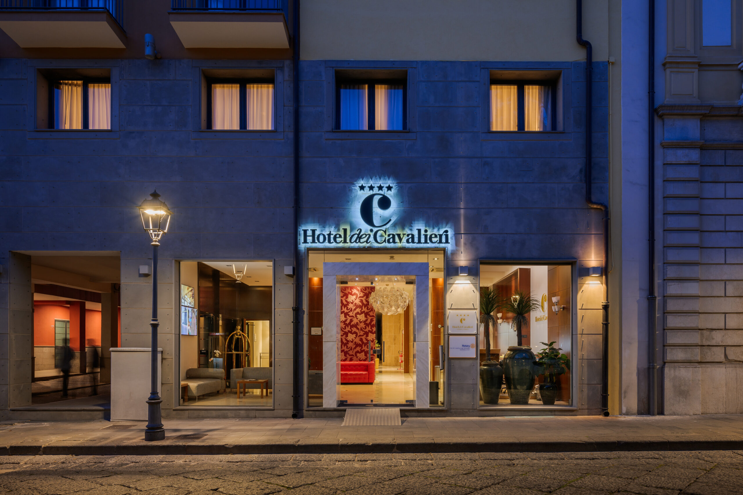 Hotel dei Cavalieri, articolo su Beyond the Magazine
